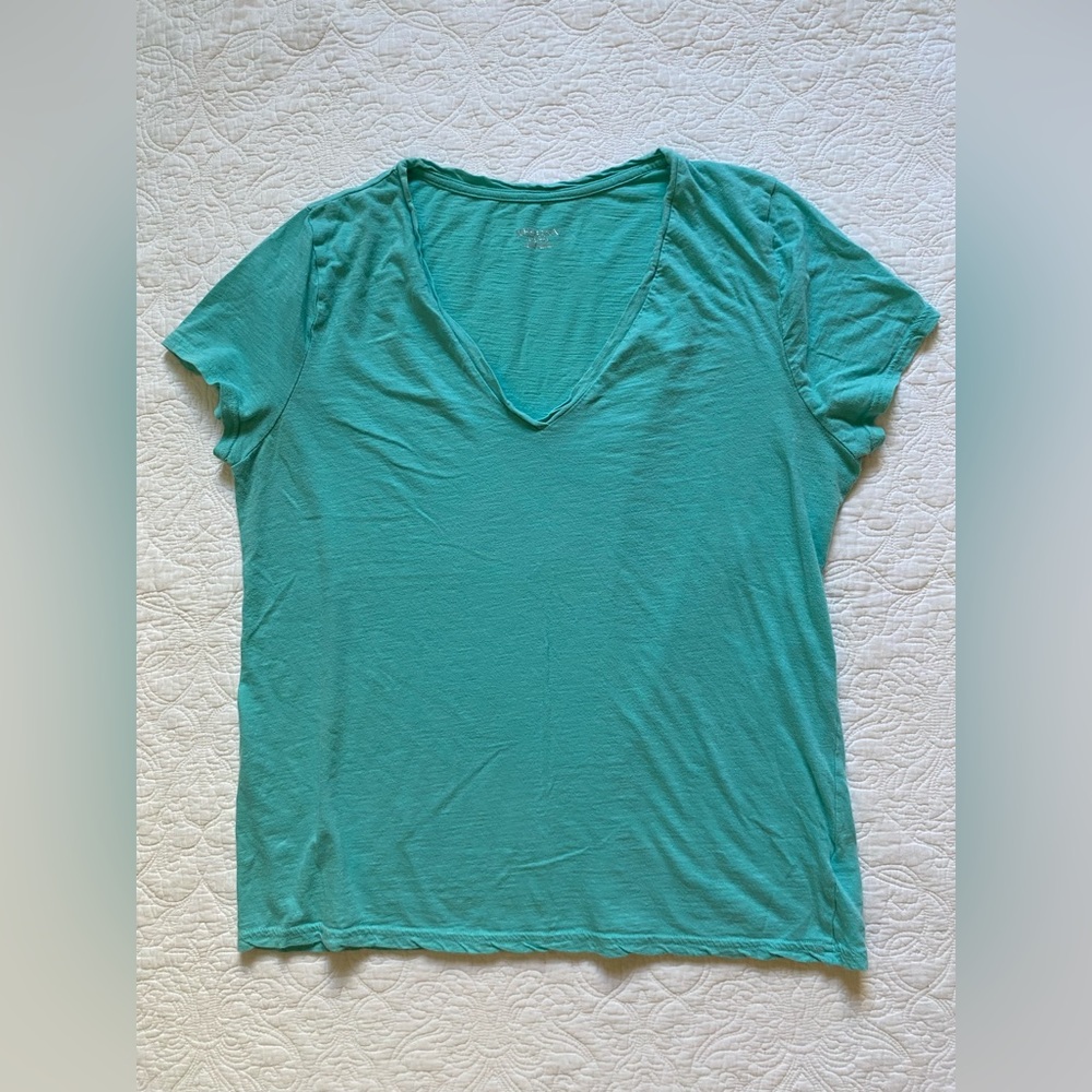 Merona XXL v-neck t-shirt